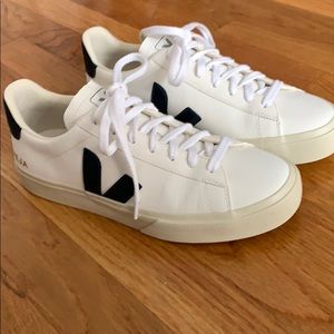 Veja women’s Euro size 40 (US 10) campo sneakers